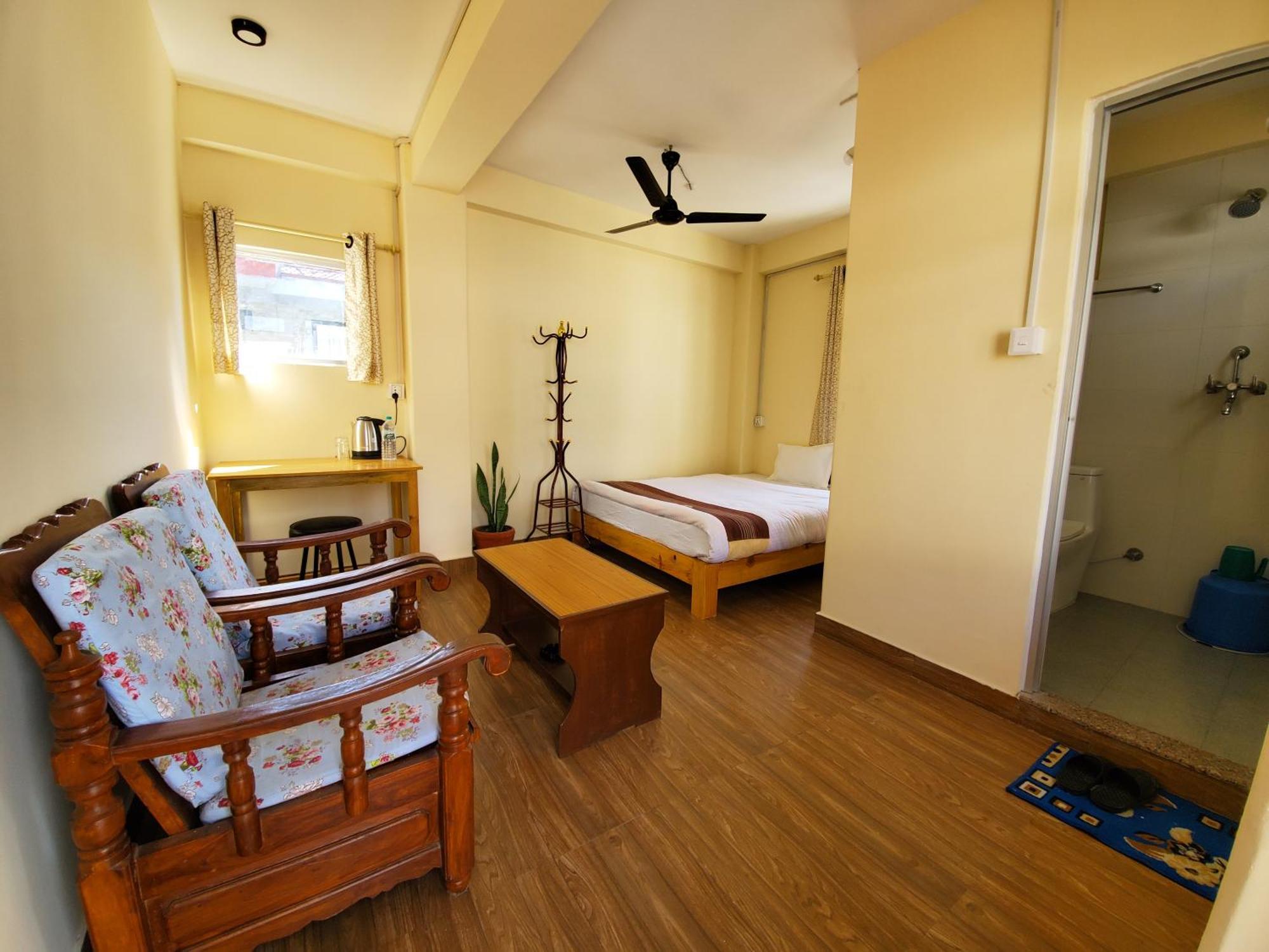 Santoshi Guest House, بوكْرا المظهر الخارجي الصورة