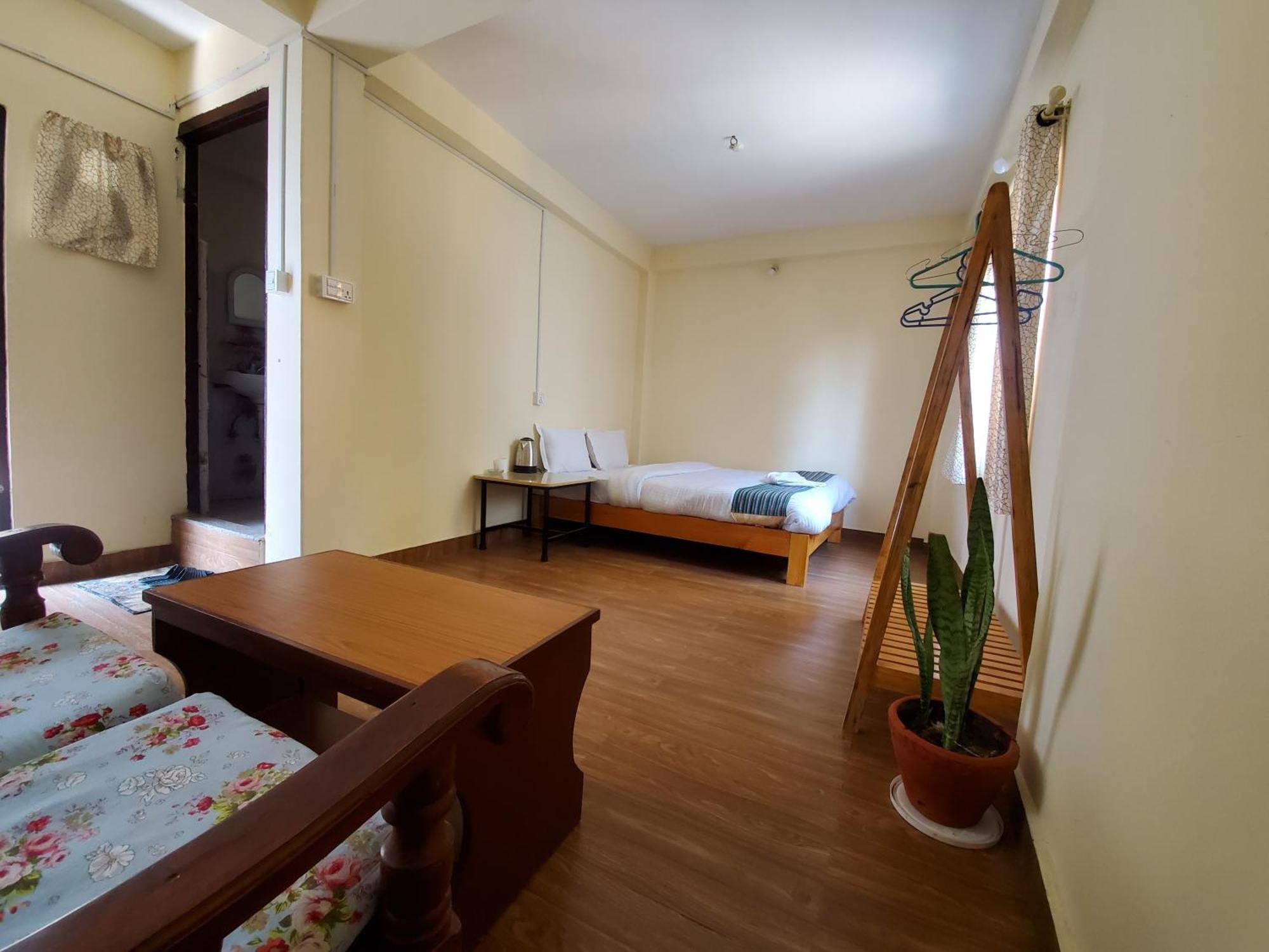 Santoshi Guest House, بوكْرا المظهر الخارجي الصورة