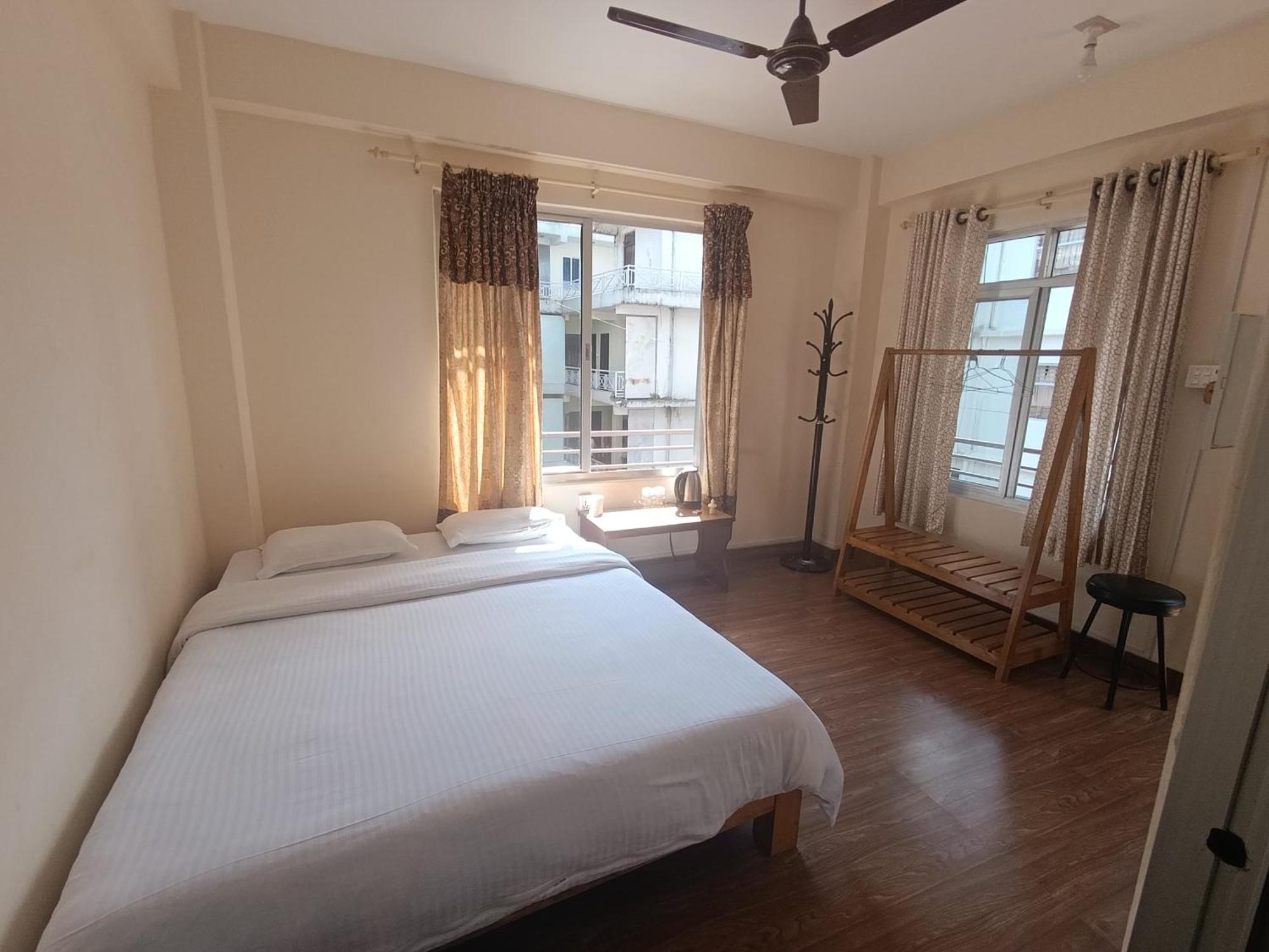 Santoshi Guest House, بوكْرا الغرفة الصورة