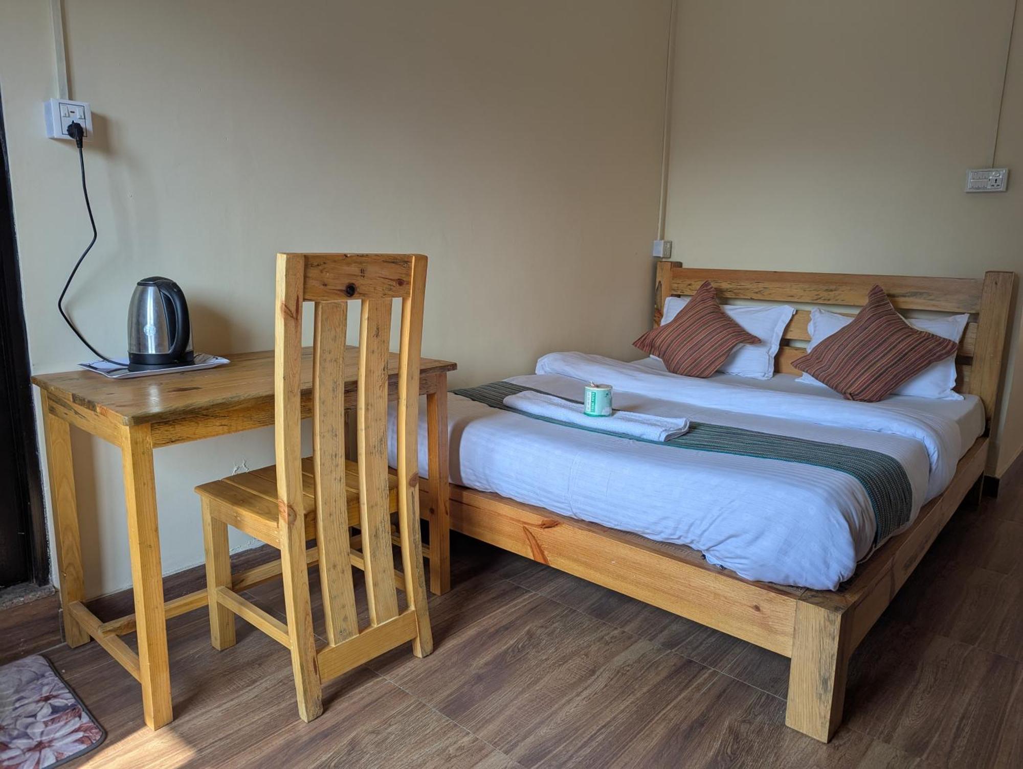 Santoshi Guest House, بوكْرا المظهر الخارجي الصورة