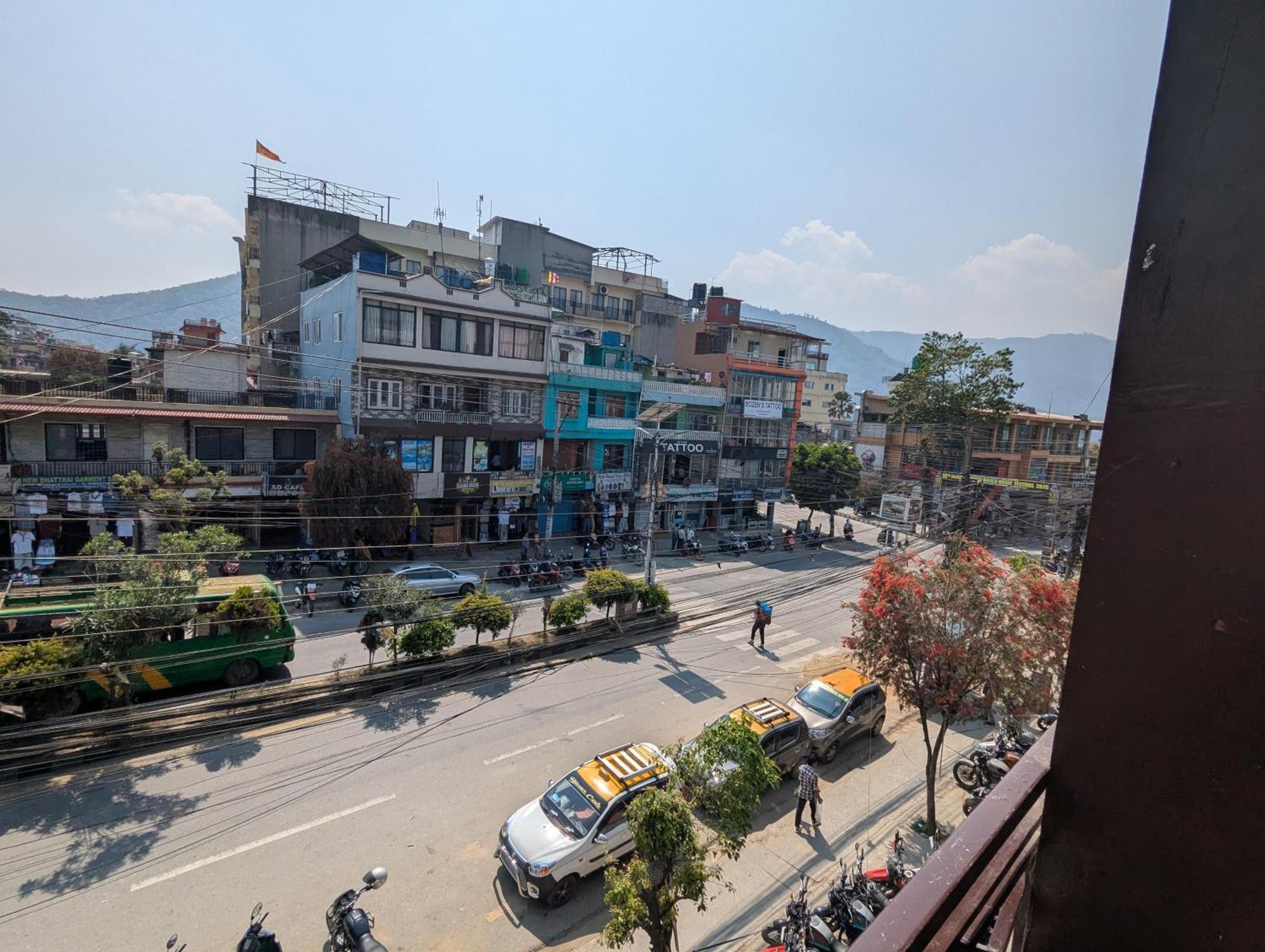 Santoshi Guest House, بوكْرا الغرفة الصورة